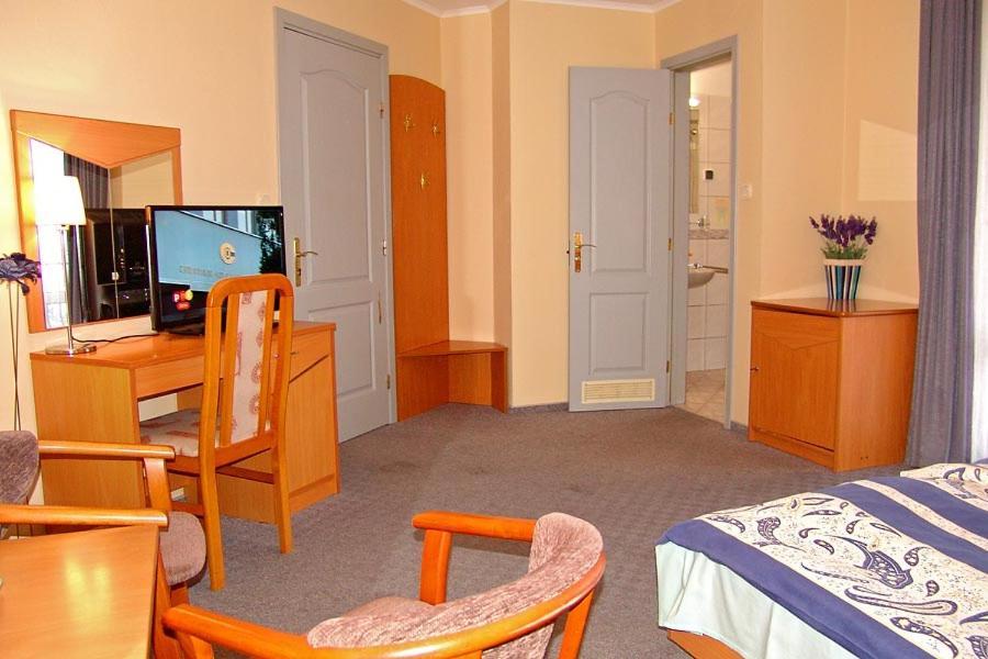Hotel Europa Jastrzębia Góra Екстериор снимка