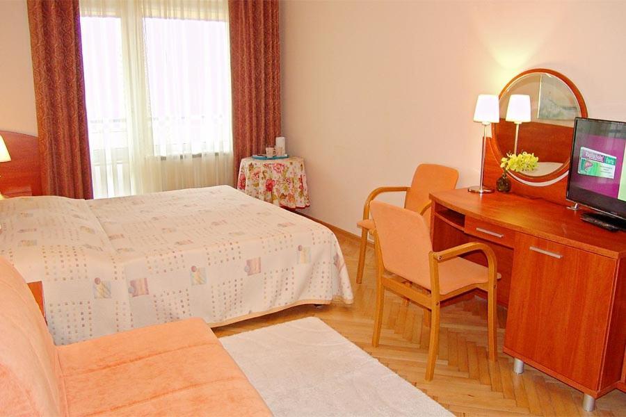 Hotel Europa Jastrzębia Góra Екстериор снимка